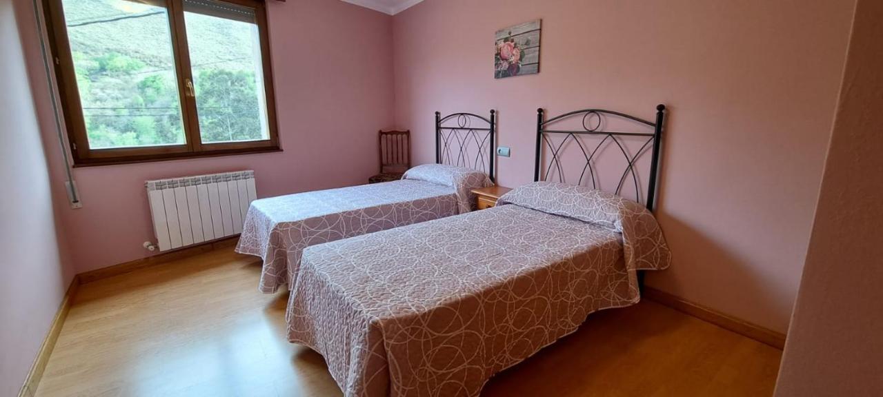 Llanes-Llumedian Villa Kültér fotó